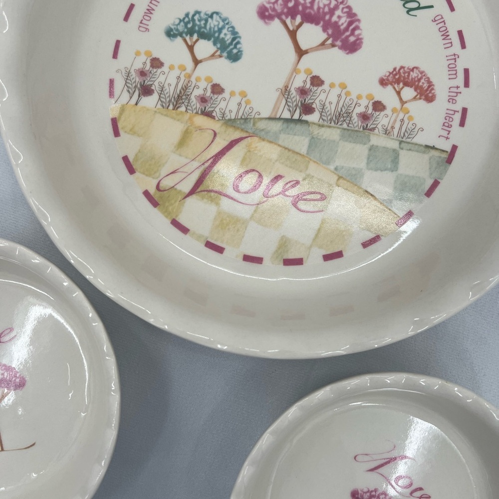 Nantucket Pie Plate Set